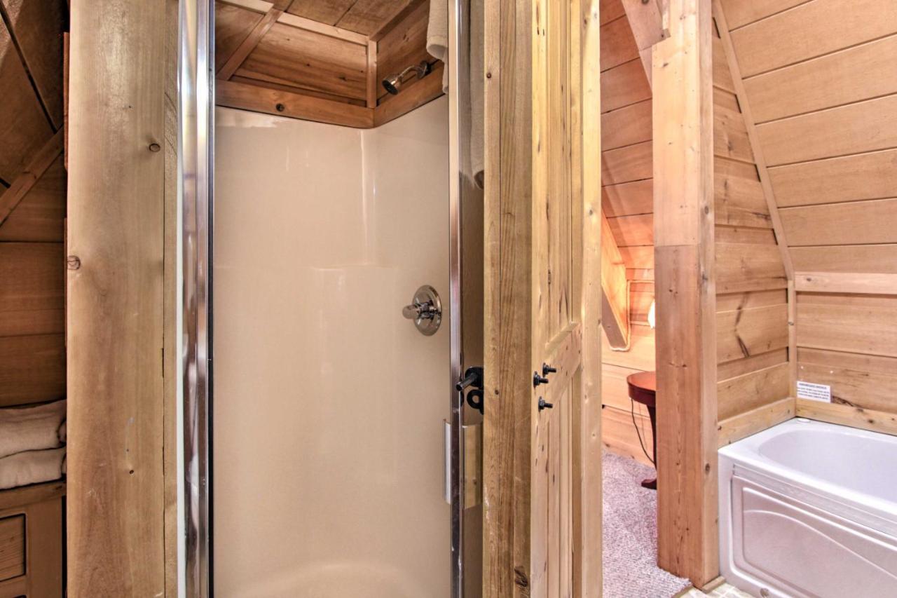 A-Frame Cabin With Hot Tub Less Than 1 Mi To Ober Gatlinburgヴィラ エクステリア 写真