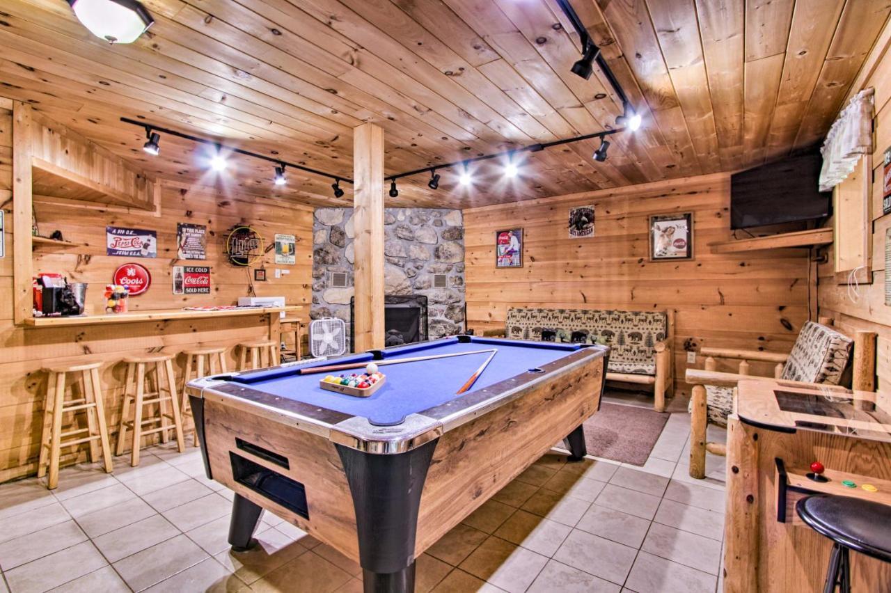 A-Frame Cabin With Hot Tub Less Than 1 Mi To Ober Gatlinburgヴィラ エクステリア 写真